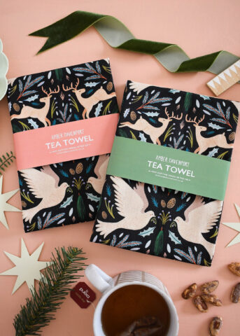 Christmas photos for Amber Davenport and her festive marketing.